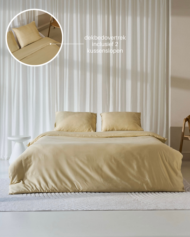 Satijn dekbedovertrek afkomstig uit Egypte. Glanzend, butter yellow